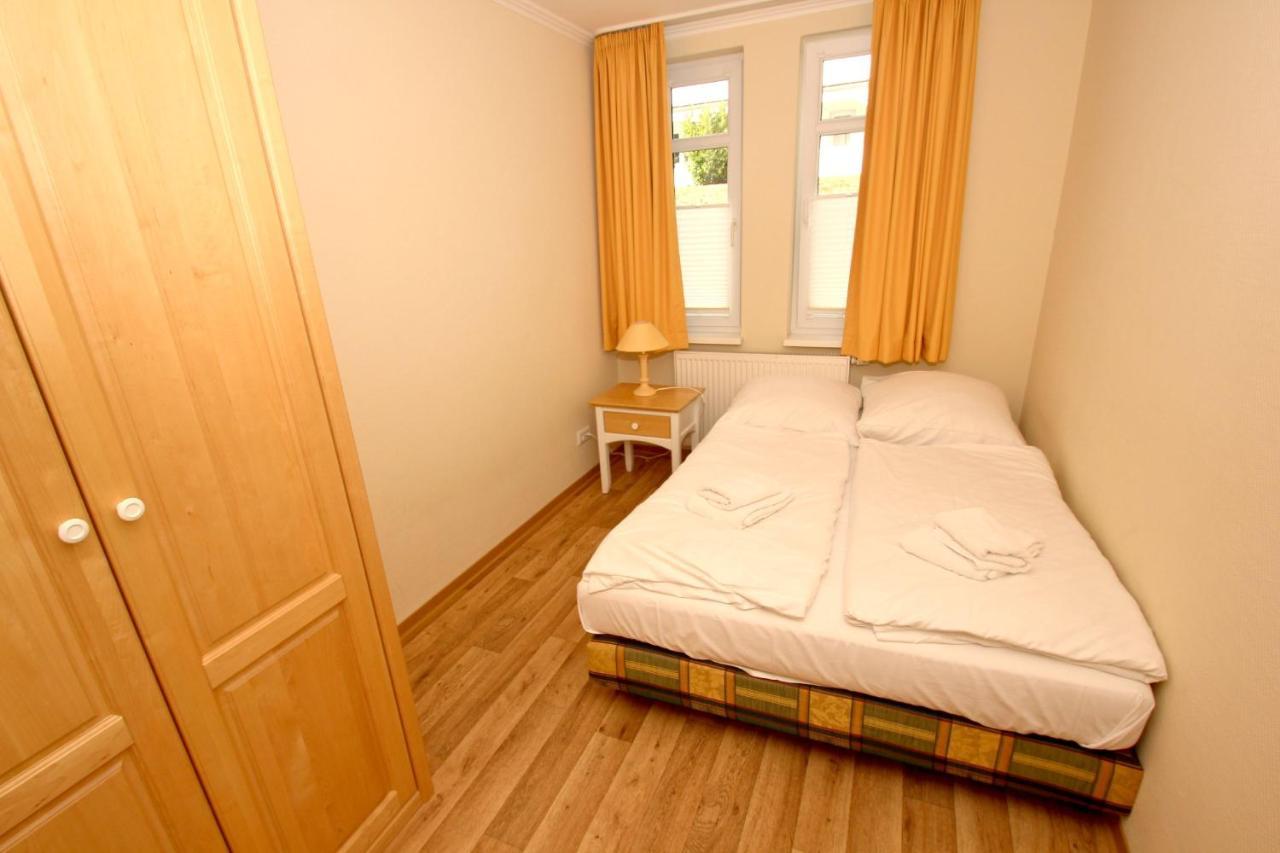 Mit Meerblick Und Balkon, Gratis Nutzung Vom Ahoi Erlebnisbad Und Sauna In Sellin - Meeresblick Fewo 35 奥斯特巴德·哥伦 外观 照片
