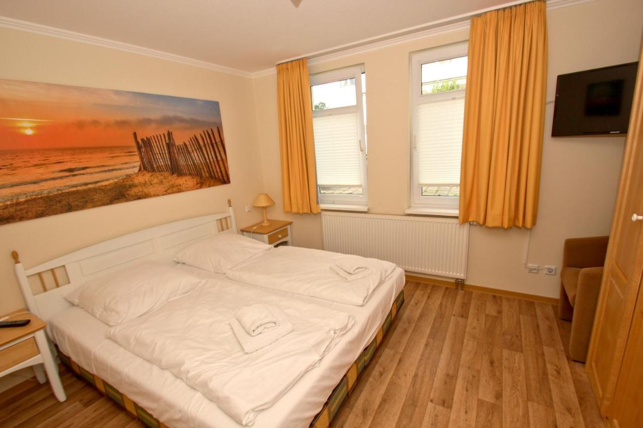 Mit Meerblick Und Balkon, Gratis Nutzung Vom Ahoi Erlebnisbad Und Sauna In Sellin - Meeresblick Fewo 35 奥斯特巴德·哥伦 外观 照片
